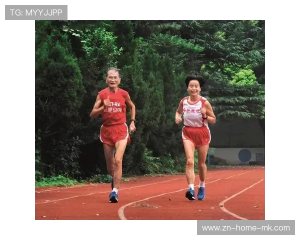 她90岁还在跑马拉松,年龄只是数字,八十岁跑马拉松的中国老头是谁 她90岁还在跑马拉松,年龄只是数字,八十岁跑马拉松的中国老头是谁
